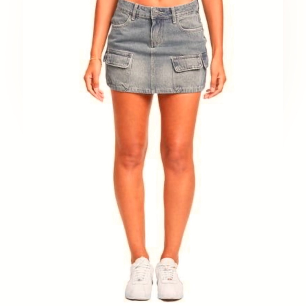LOVE CULT DENIM CARGO MINI SKIRT, SIZE  XXL STRETCHY NWT